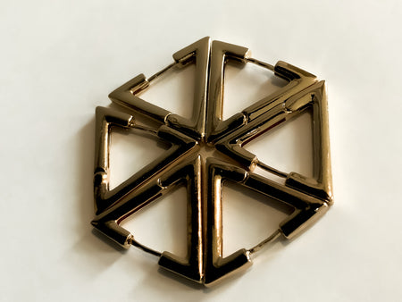 Triangle Gold Clamp EarringsSize: 27mmTriangle Gold Clamp EarringsSize: 27mm$8.15Melÿi’s Beauty