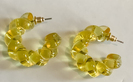 Yellow on YellowClassy Yellow Thang.Yellow on YellowClassy Yellow Thang.$8.00Melÿi’s Beauty